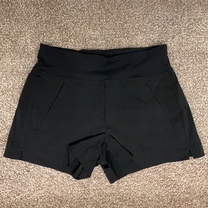 Athleta Trekkie North Short NWOT